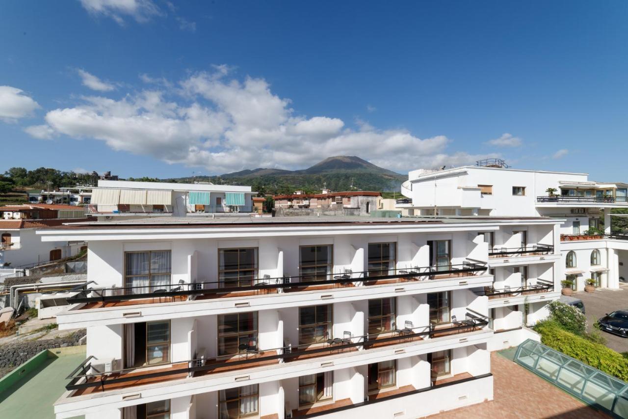 Hotel Sakura Torre del Greco Exterior photo