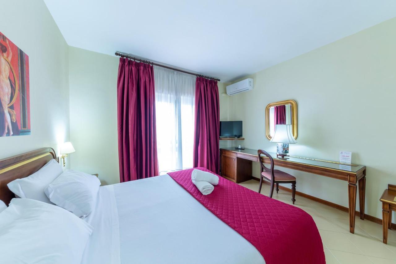 Hotel Sakura Torre del Greco Exterior photo